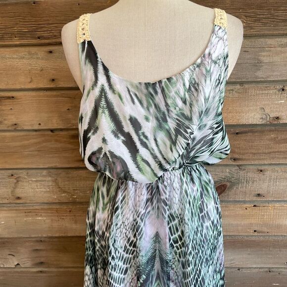 Live and Let Live Maxi Dress Size M EUC - Picture 8 of 10